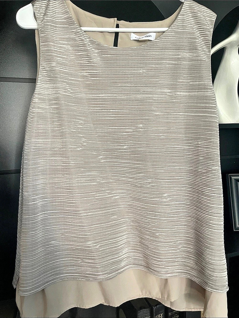 Calvin Klein Metallic Pleated Sleeveless Blouse Tank Gray & Beige